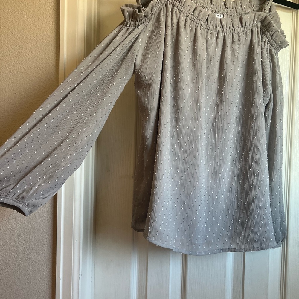Off the shoulder grey Ruffled Top